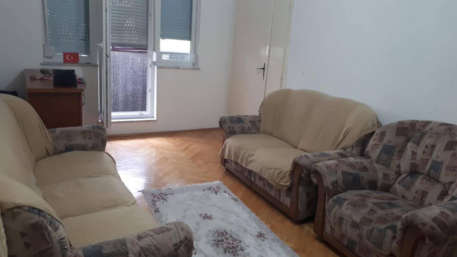 Makedonyada Kiralik Ev Ve Arac Hizmeti Ile Birlikte Appartement Skopje Buitenkant foto